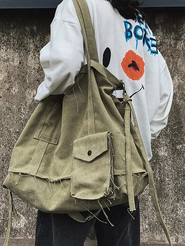 Raw Edge Große Crossbody-Tasche